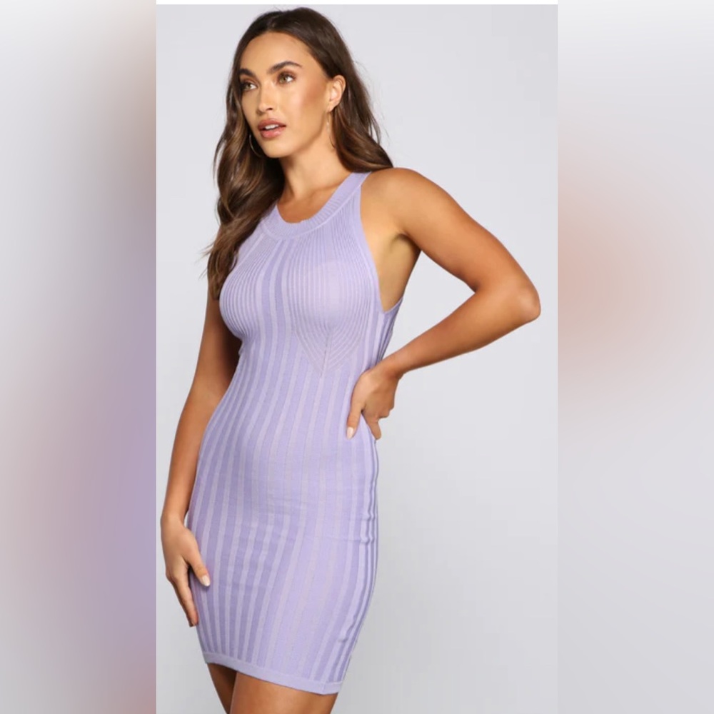 Knit on mini sweater dress